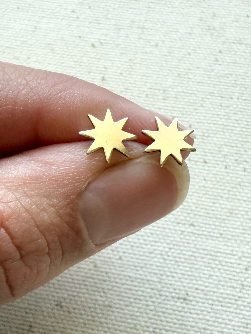14K Gold Filled Sunburst Sun Starburst Star Stud Earrings